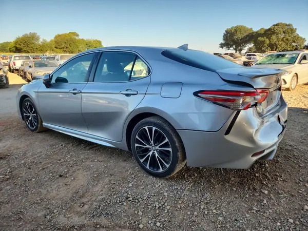 4T1B11HK4KU843059 2019 TOYOTA CAMRY - Image 2