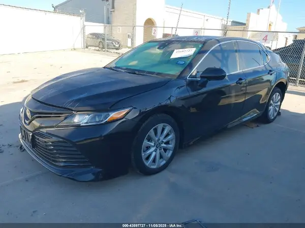 4T1B11HK4KU849430 2019 TOYOTA CAMRY - Image 2