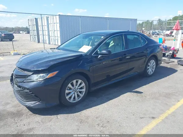 4T1B11HK4KU850920 2019 TOYOTA CAMRY - Image 2