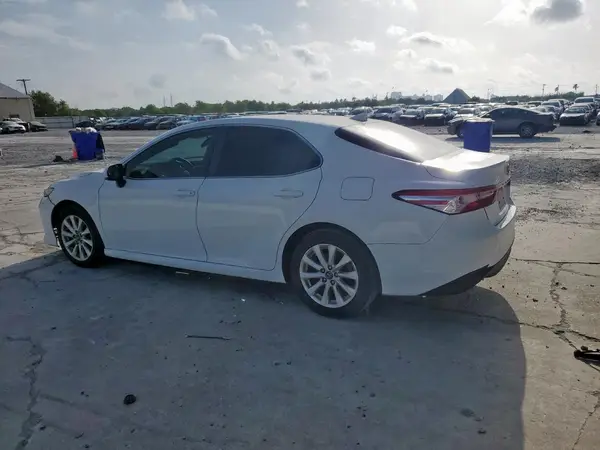 4T1B11HK4KU853672 2019 TOYOTA CAMRY - Image 2