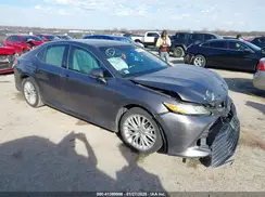 4T1B11HK5JU005122 2018 TOYOTA CAMRY