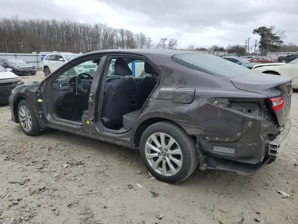 4T1B11HK5JU005301 2018 TOYOTA CAMRY - Image 2