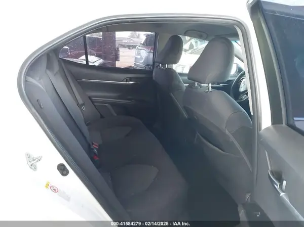 4T1B11HK5JU012815 2018 TOYOTA CAMRY - Image 8