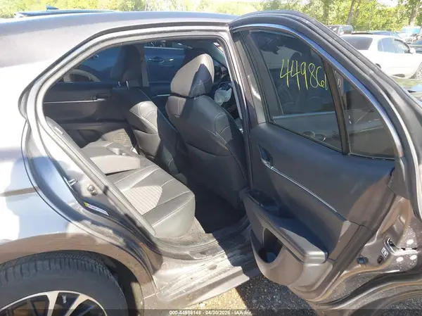 4T1B11HK5JU017822 2018 TOYOTA CAMRY - Image 8