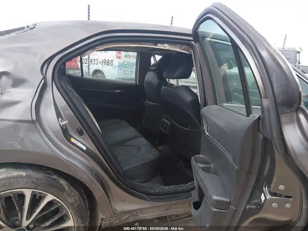 4T1B11HK5JU020123 2018 TOYOTA CAMRY - Image 8