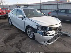 4T1B11HK5JU020381 2018 TOYOTA CAMRY