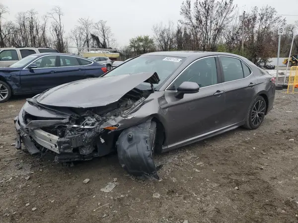4T1B11HK5JU024818 2018 TOYOTA CAMRY - Image 1