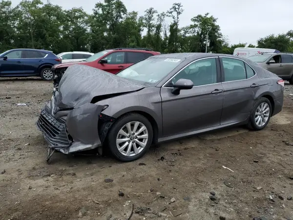 4T1B11HK5JU024978 2018 TOYOTA CAMRY - Image 1