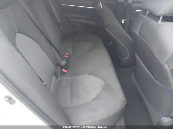 4T1B11HK5JU025659 2018 TOYOTA CAMRY - Image 8