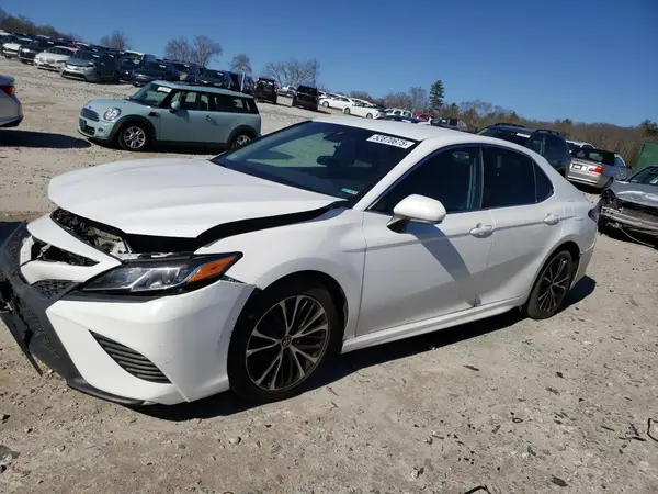 4T1B11HK5JU030117 2018 TOYOTA CAMRY - Image 1