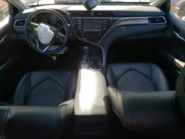 4T1B11HK5JU030117 2018 TOYOTA CAMRY - Image 8