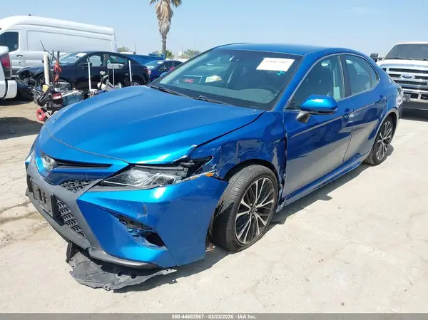4T1B11HK5JU030554 2018 TOYOTA CAMRY - Image 2