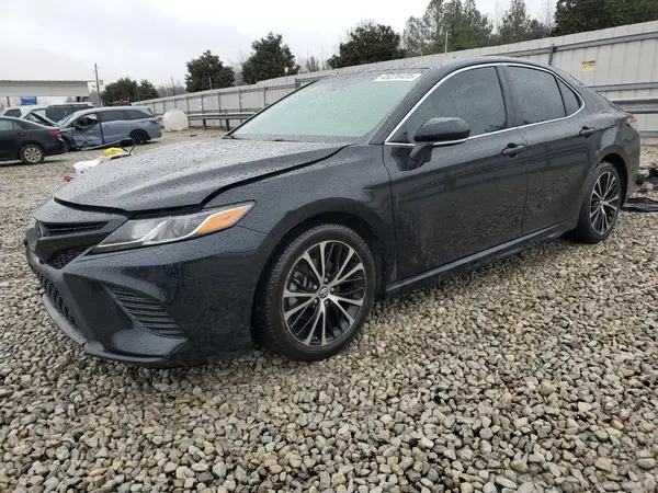 4T1B11HK5JU034359 2018 TOYOTA CAMRY - Image 1