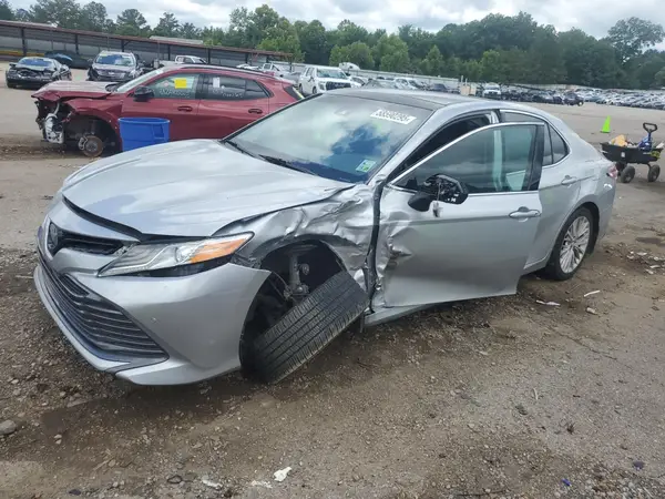 4T1B11HK5JU038959 2018 TOYOTA CAMRY - Image 1