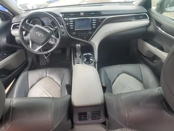 4T1B11HK5JU038959 2018 TOYOTA CAMRY - Image 8