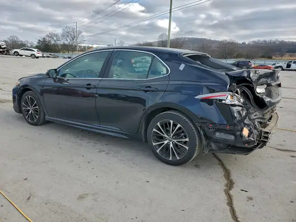4T1B11HK5JU041232 2018 TOYOTA CAMRY - Image 2
