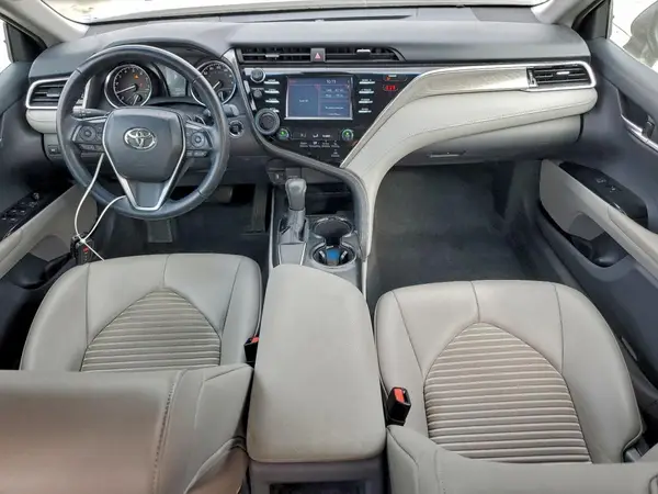 4T1B11HK5JU041232 2018 TOYOTA CAMRY - Image 8