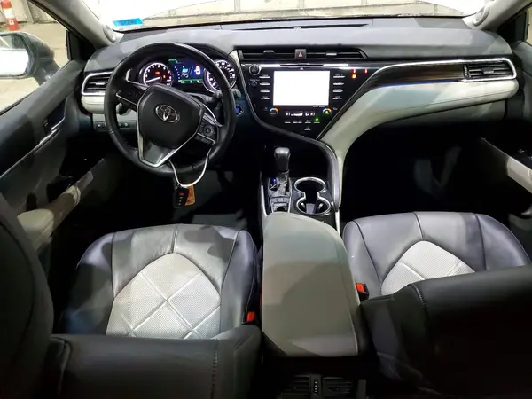 4T1B11HK5JU042705 2018 TOYOTA CAMRY - Image 8