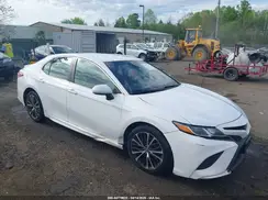 4T1B11HK5JU046575 2018 TOYOTA CAMRY