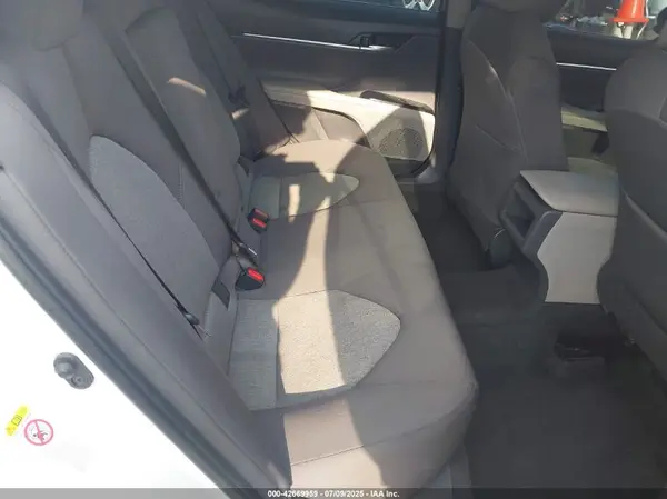 4T1B11HK5JU054529 2018 TOYOTA CAMRY - Image 8