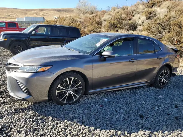4T1B11HK5JU055759 2018 TOYOTA CAMRY - Image 1