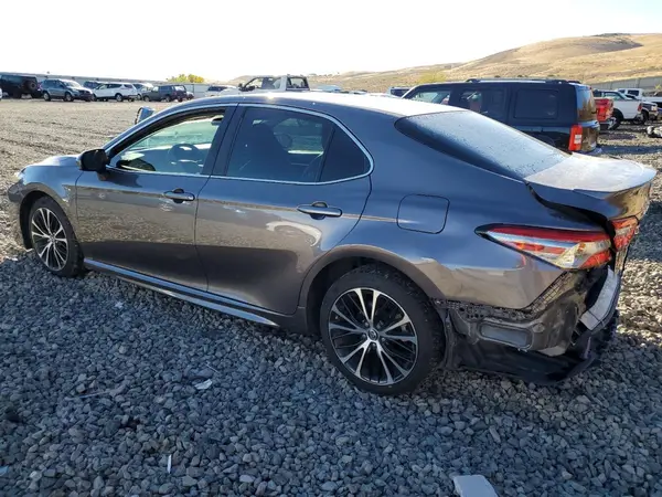 4T1B11HK5JU055759 2018 TOYOTA CAMRY - Image 2