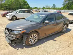 4T1B11HK5JU058323 2018 TOYOTA CAMRY
