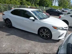 4T1B11HK5JU058533 2018 TOYOTA CAMRY