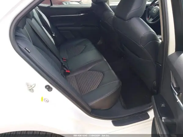 4T1B11HK5JU058533 2018 TOYOTA CAMRY - Image 8