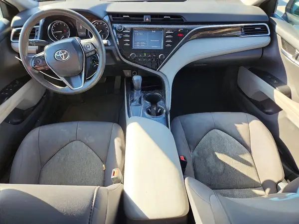 4T1B11HK5JU060783 2018 TOYOTA CAMRY - Image 8