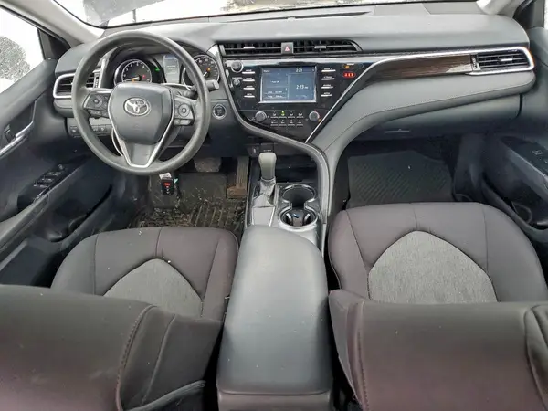4T1B11HK5JU063733 2018 TOYOTA CAMRY - Image 8