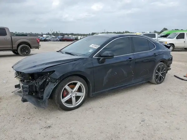 4T1B11HK5JU065580 2018 TOYOTA CAMRY - Image 1