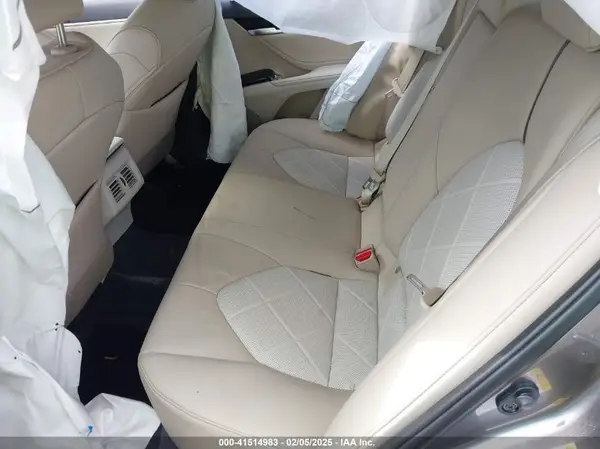 4T1B11HK5JU070746 2018 TOYOTA CAMRY - Image 8