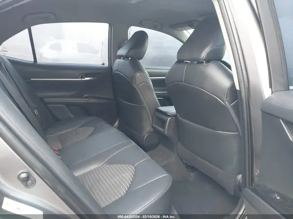 4T1B11HK5JU073209 2018 TOYOTA CAMRY - Image 8