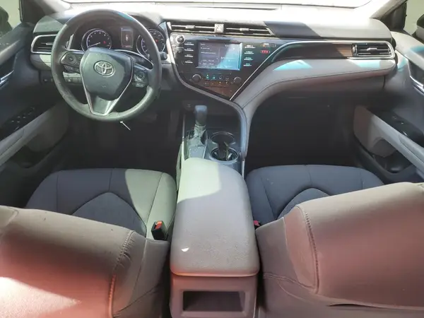 4T1B11HK5JU073663 2018 TOYOTA CAMRY - Image 8