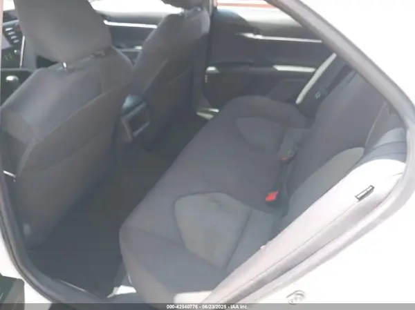 4T1B11HK5JU074876 2018 TOYOTA CAMRY - Image 8