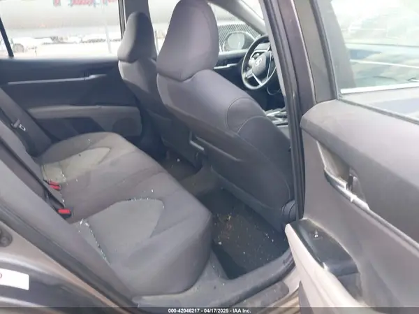 4T1B11HK5JU074926 2018 TOYOTA CAMRY - Image 8