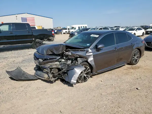 4T1B11HK5JU075400 2018 TOYOTA CAMRY - Image 1