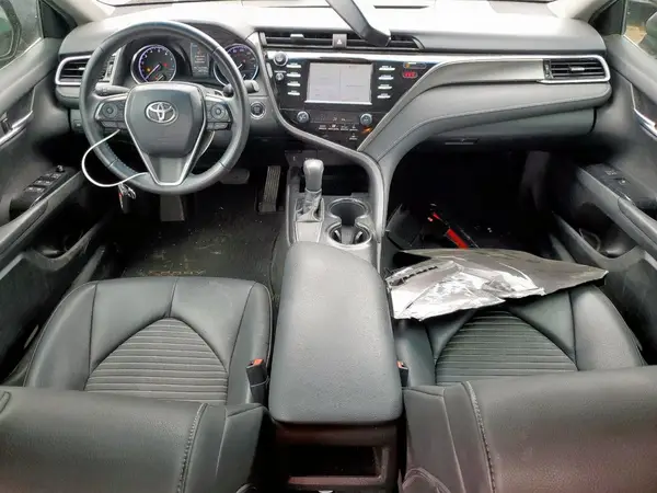 4T1B11HK5JU075400 2018 TOYOTA CAMRY - Image 8