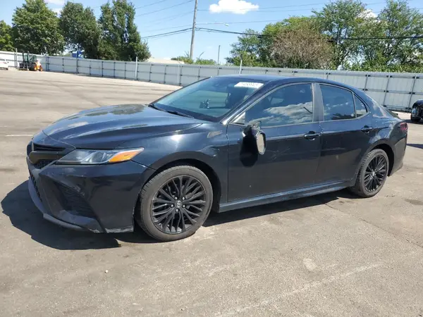 4T1B11HK5JU075574 2018 TOYOTA CAMRY - Image 1