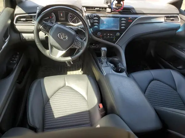 4T1B11HK5JU075574 2018 TOYOTA CAMRY - Image 8