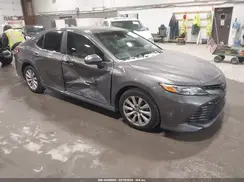 4T1B11HK5JU077390 2018 TOYOTA CAMRY