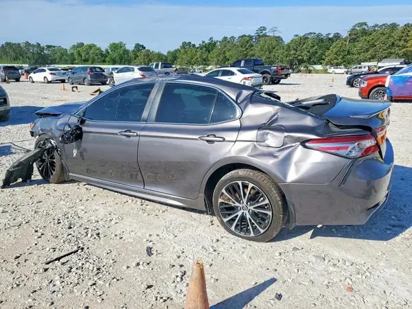 4T1B11HK5JU077874 2018 TOYOTA CAMRY - Image 2