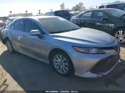 4T1B11HK5JU079561 2018 TOYOTA CAMRY