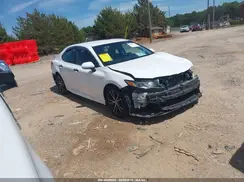 4T1B11HK5JU080905 2018 TOYOTA CAMRY