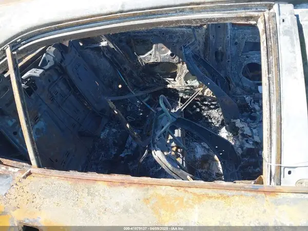 4T1B11HK5JU081603 2018 TOYOTA CAMRY - Image 8