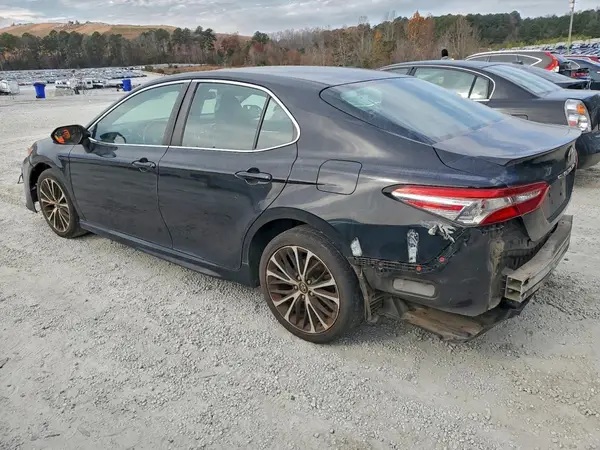4T1B11HK5JU082492 2018 TOYOTA CAMRY - Image 2