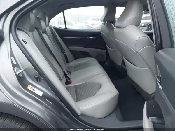 4T1B11HK5JU082931 2018 TOYOTA CAMRY - Image 8