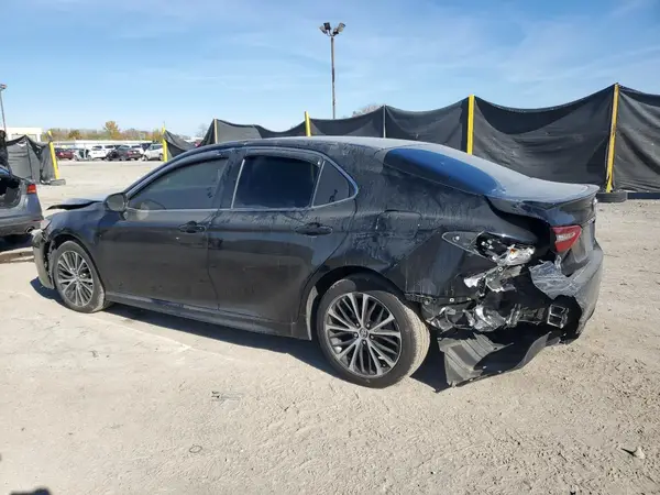 4T1B11HK5JU083691 2018 TOYOTA CAMRY - Image 2