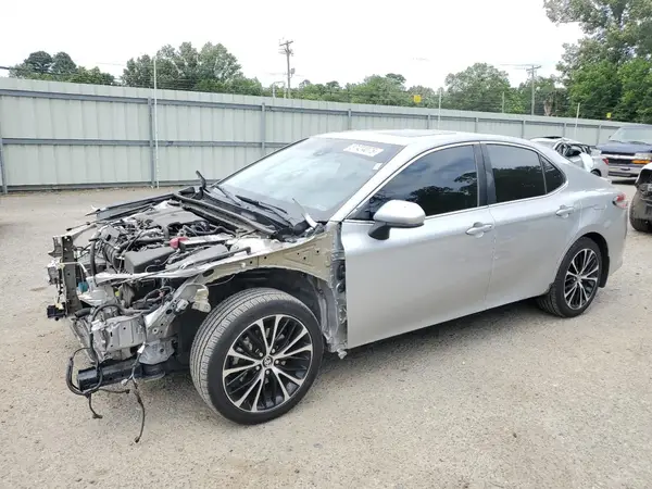 4T1B11HK5JU086493 2018 TOYOTA CAMRY - Image 1